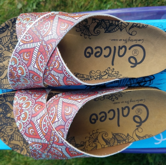 Boho Paisley Vegan Leather Calceo Slide Sandals - Picture 5 of 6